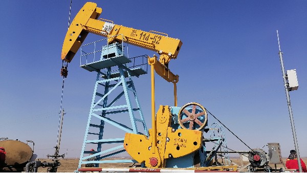 新疆油田吉慶油田作業(yè)區(qū)打造頁(yè)巖油開(kāi)發(fā)主力軍